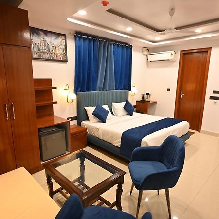 Hotel Down Town Paschim Vihar Delhi  Exterior photo